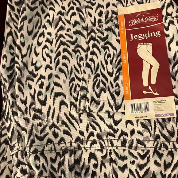 NWT Ladies Faded Glory Abstract Animal Print Full Length Ankle Knit Jegging - Picture 2 of 3